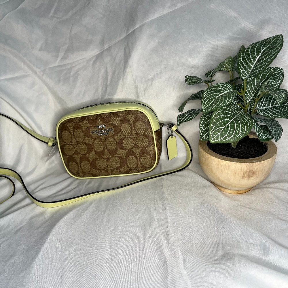 Coach MINI JAMIE CAMERA BAG IN SIGNATURE CANVAS